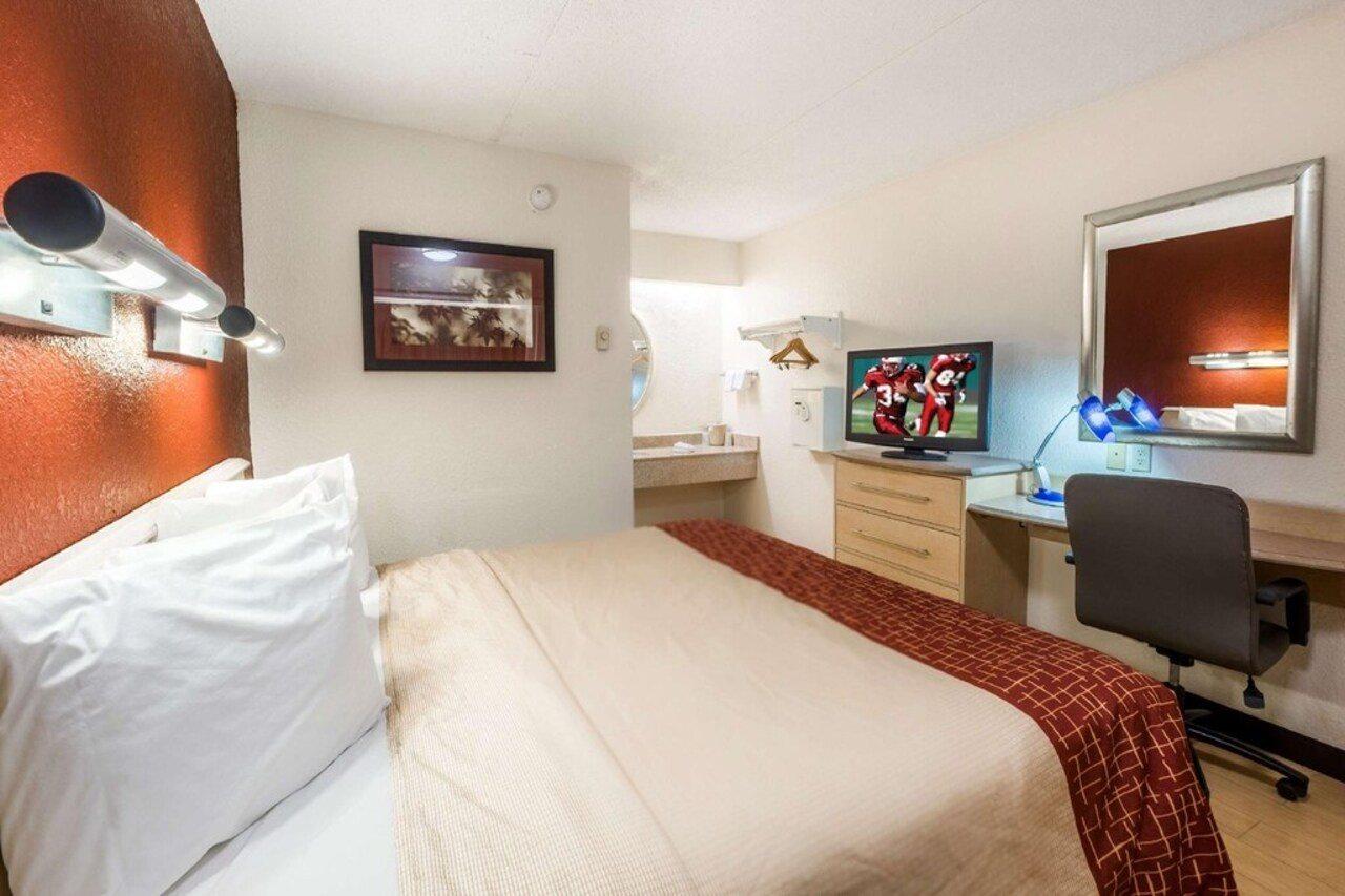 Red Roof Inn Jacksonville Airport Екстериор снимка